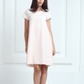 Платье молочного цвета с короткими рукавами